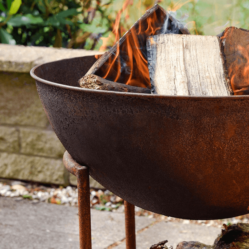 Outdoor cast iron firebowl on stand, W57cm, Rust
