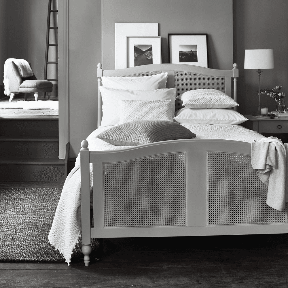 Avignon - 200 Thread Count Square housewife pillowcase, White