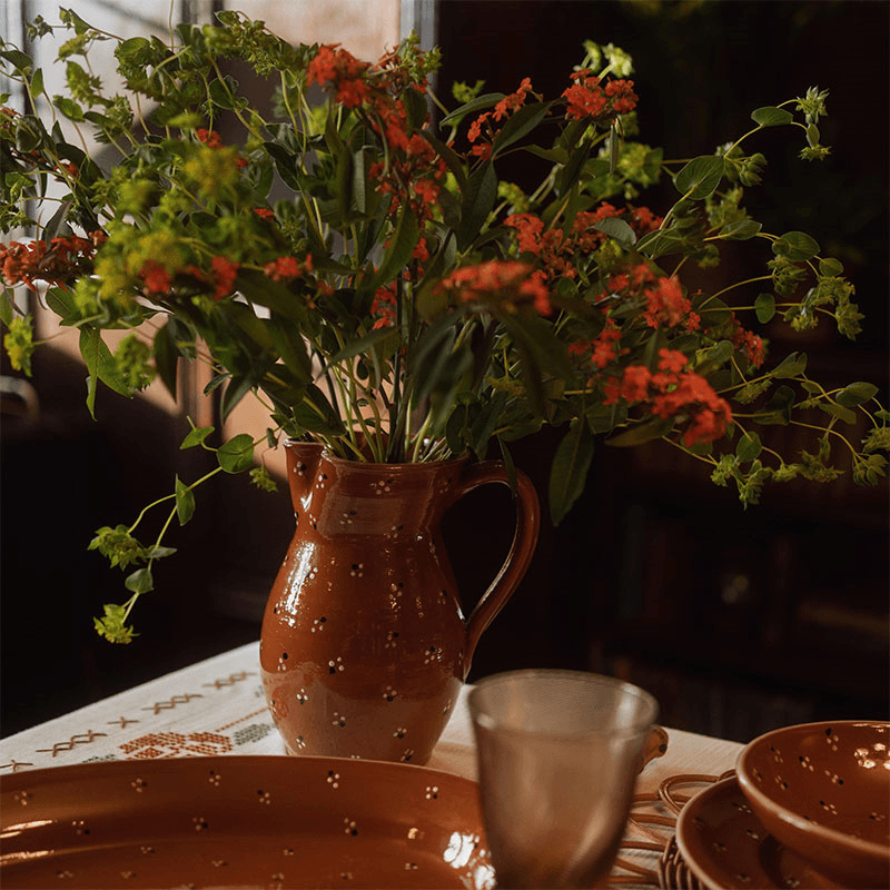 Dotty Jug, H21cm, Terracotta