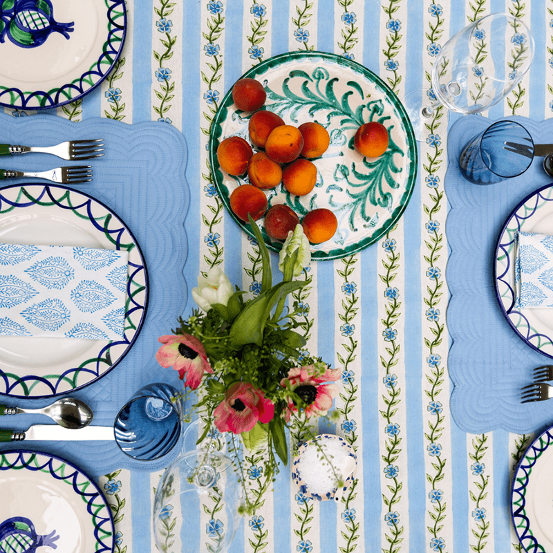 Floral Garland Tablelcoth, 150 x 250cm, Blue