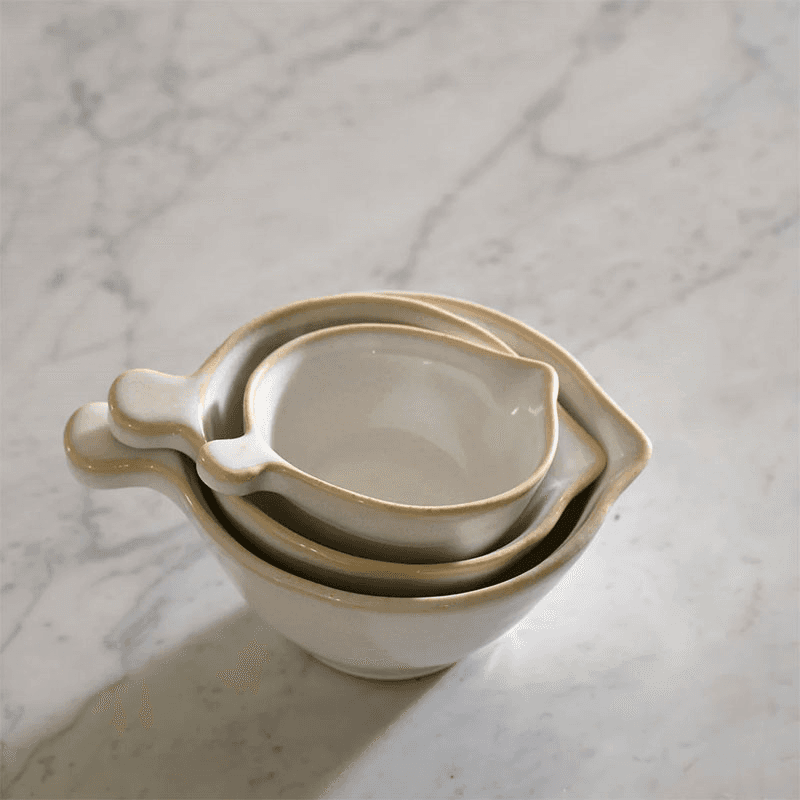 Bramley Set of 3 Pouring Cups, Reactive White