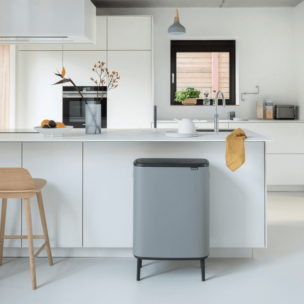 Bo Hi touch bin, 30 litre, Mineral Concrete Grey