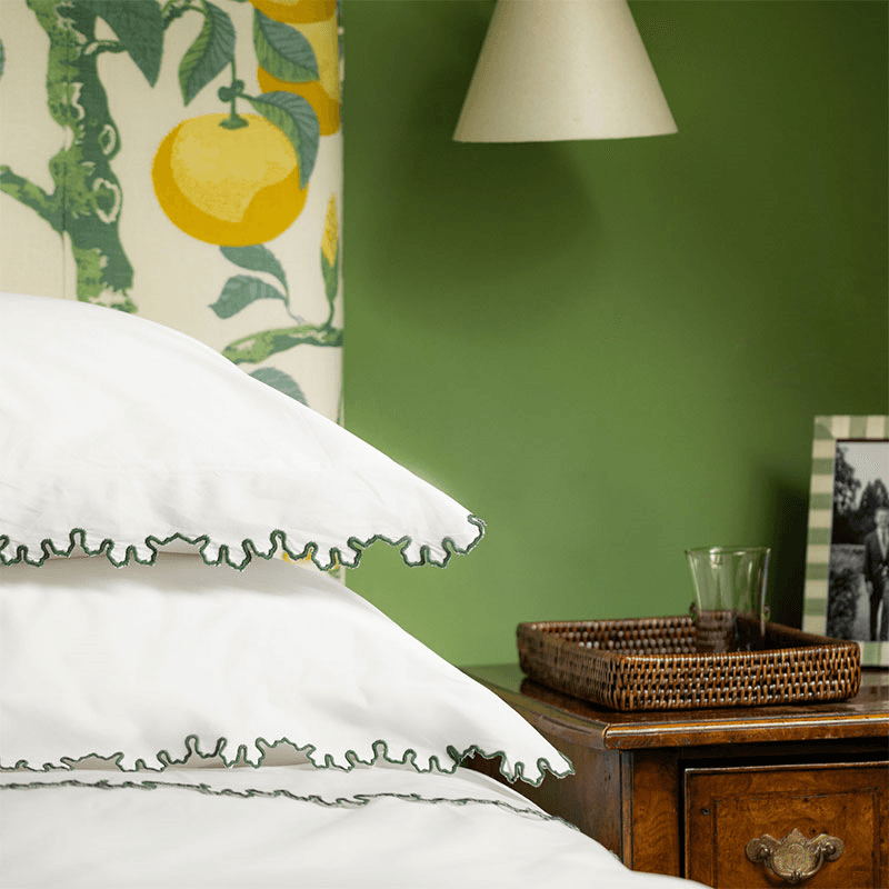 Thea Scalloped Oxford Pillowcase, Standard, Fern