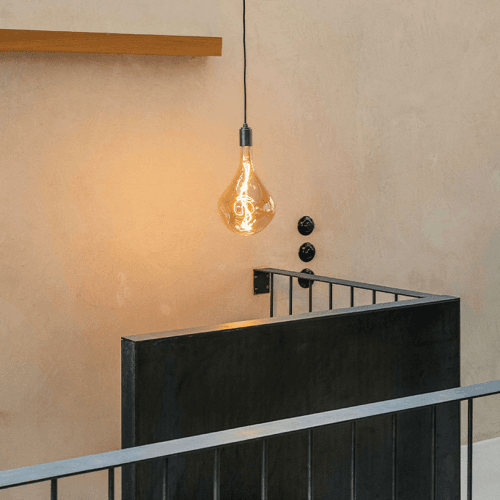 Image showing the Voronoi III Tinted bulb LED 5W 2200K E27, H34 x W19.5cm, Clear product.