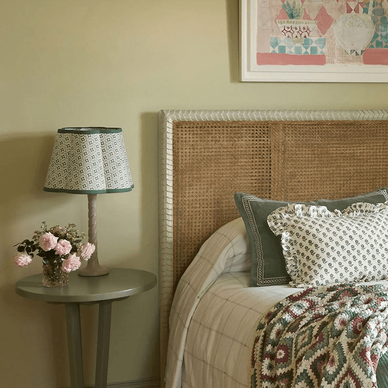 Twisted Wooden Table Lamp, H35cm, Pink