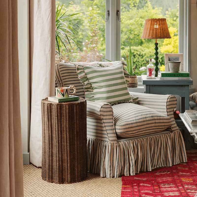 Connie Wavy Side Table, Teak