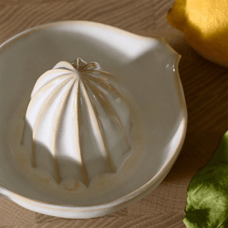 Bramley Lemon Squeezer, D13cm, Reactive White