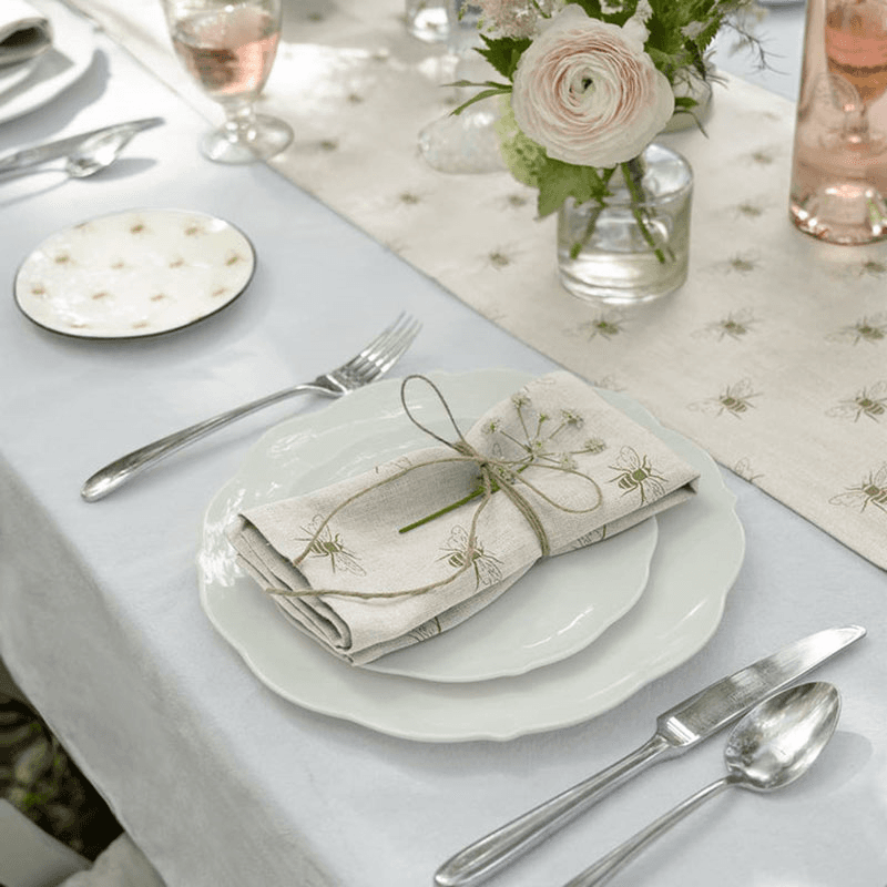 Bees Set of 4 Linen Napkins, Natural, Yellow