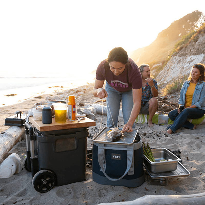 Roadie 48 Wheeled Cooler, H52cm, Charcoal