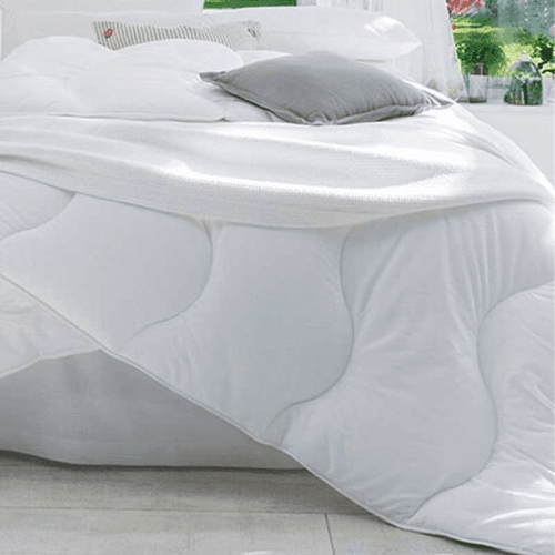Image showing the Breathe King size 4 seasons duvet, 225 x 220cm, White product.