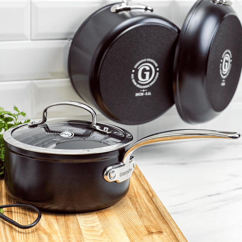 Barcelona Pro Non-Stick Saucepan with Lid, 20, Black