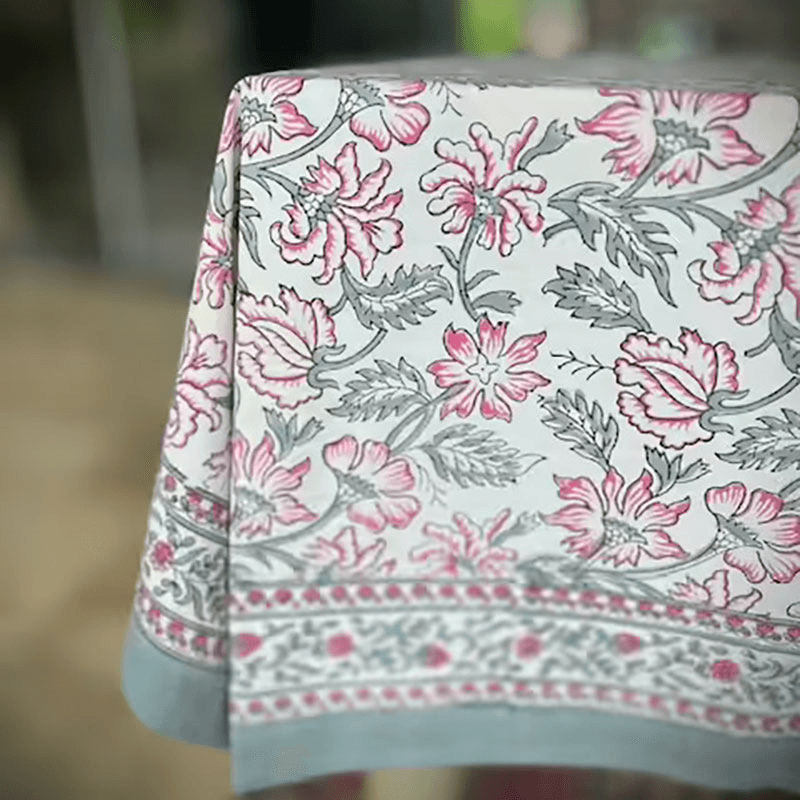 Rose & Gris Flowers Tablecloth, 150 x 225cm, Pink