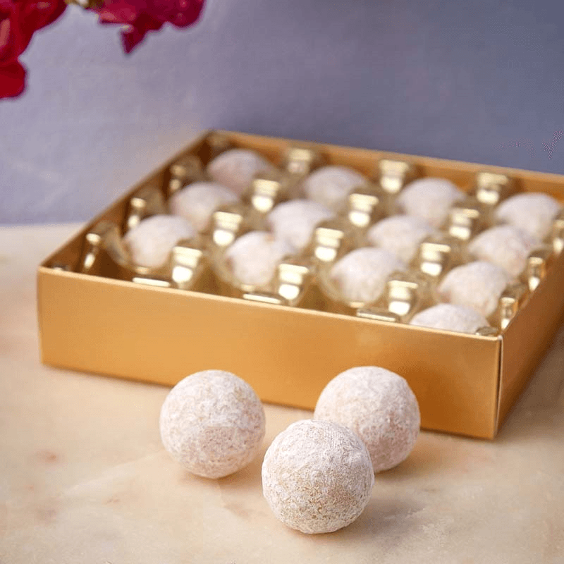 The Rose Champagne & Chocolate Gift Box