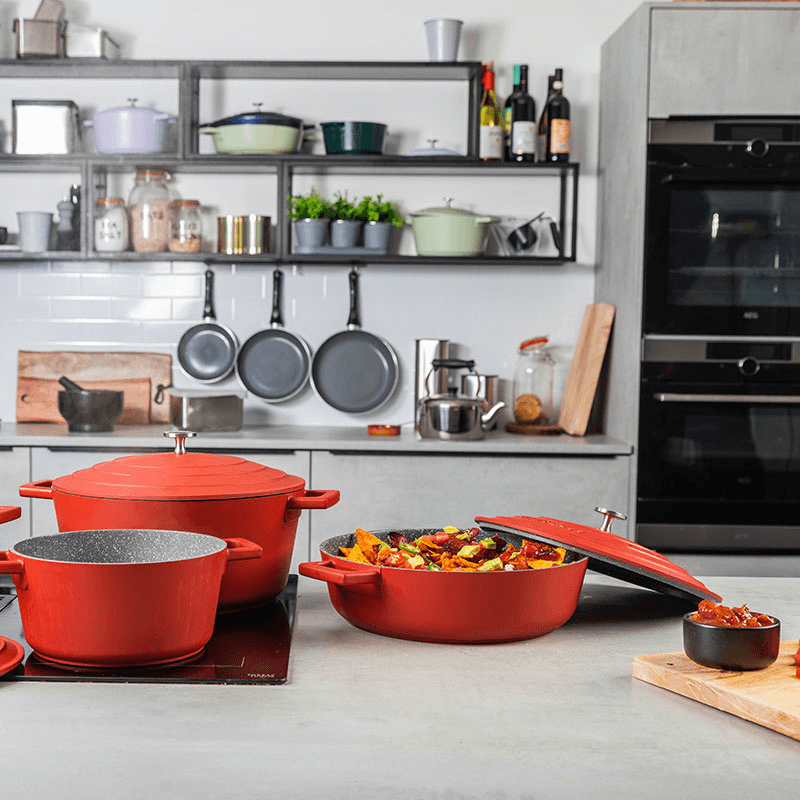Shallow Casserole Dish, 4L, Red