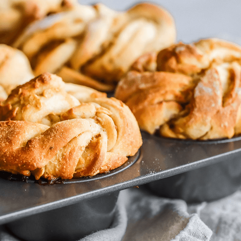 Deep bake pan, 12 hole