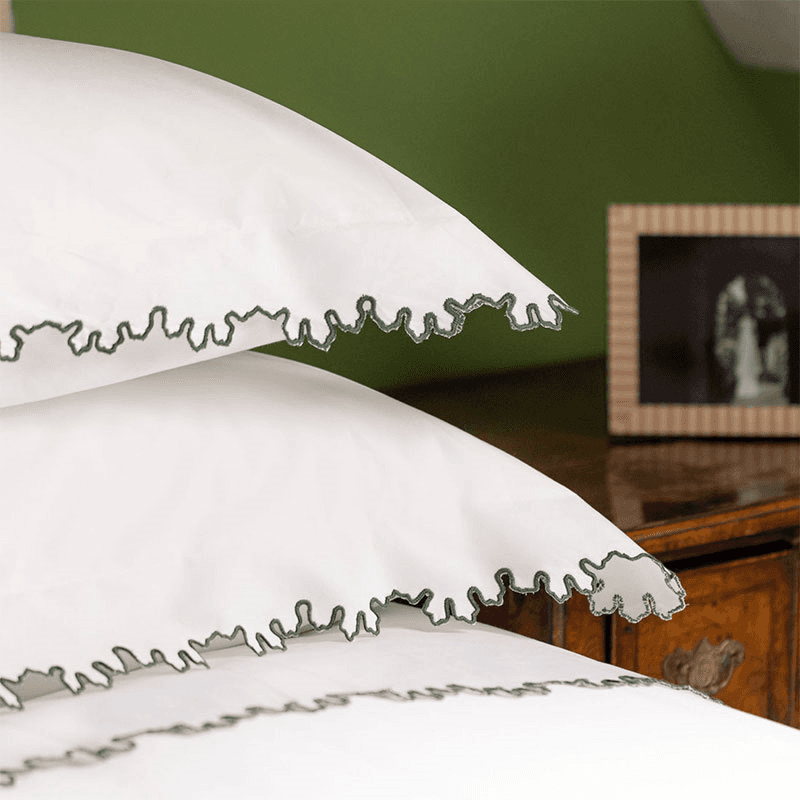 Thea Scalloped Oxford Pillowcase, Standard, Fern