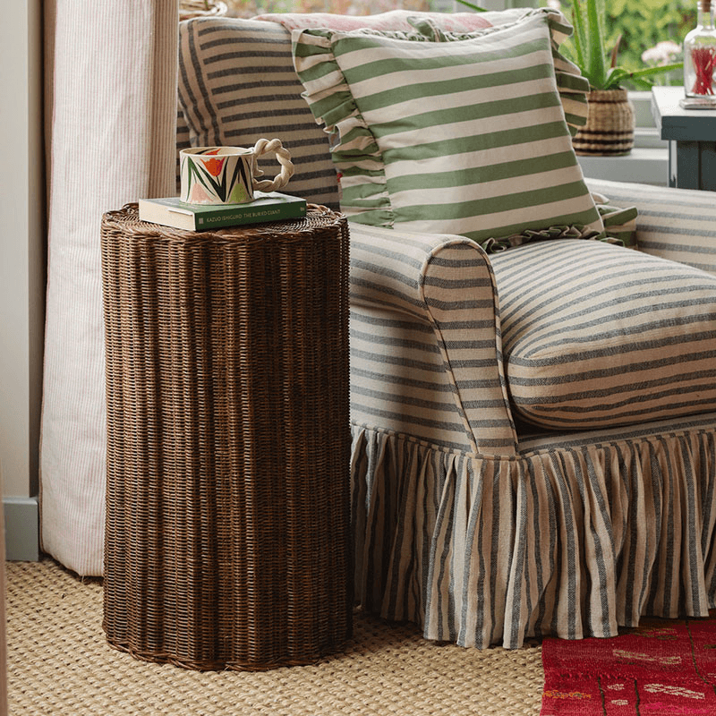 Connie Wavy Side Table, Teak