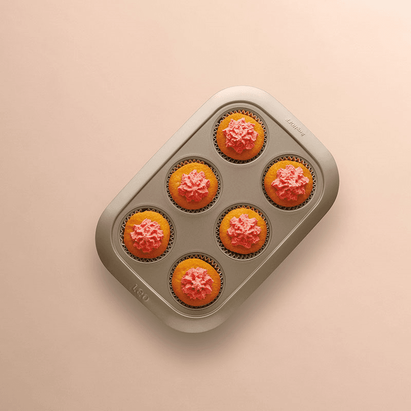 Leo Balance 6 Cup Cupcake Pan, Carbon Steel