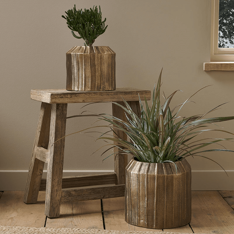 Nabara Cast Aluminium Planter, 2L, Antique Brass