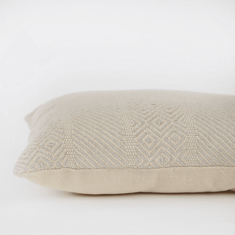Minerva Cushion, 40 x 60cm, Chinchilla
