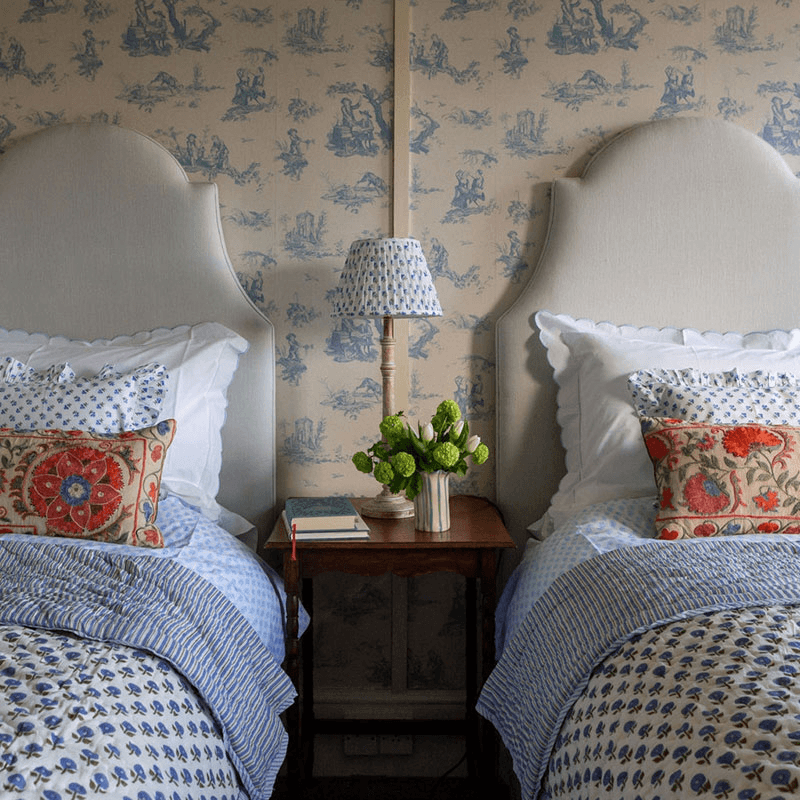 Daisy Double Quilt, Blue