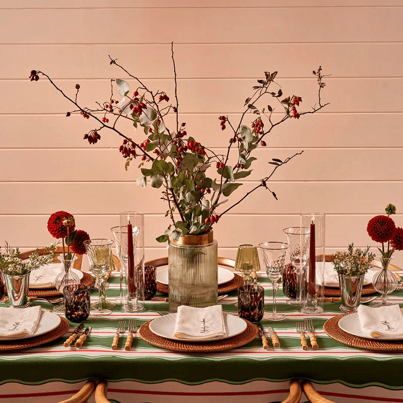 Scallop Tablecloth, 235 x 335cm, Green