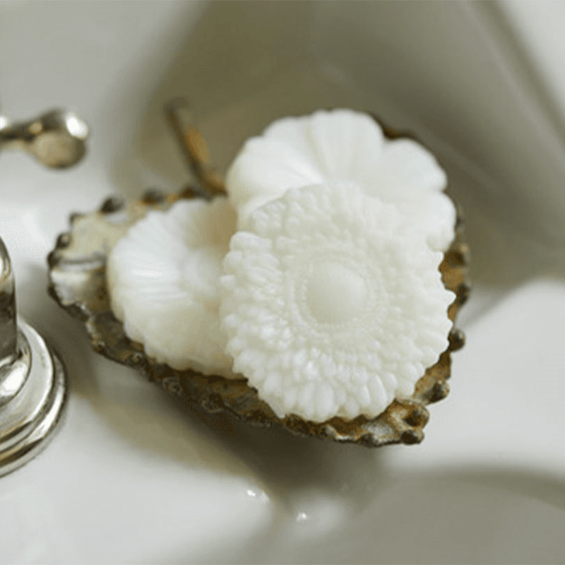 Bramley Set of 10 Mini Soaps Gift Set, White
