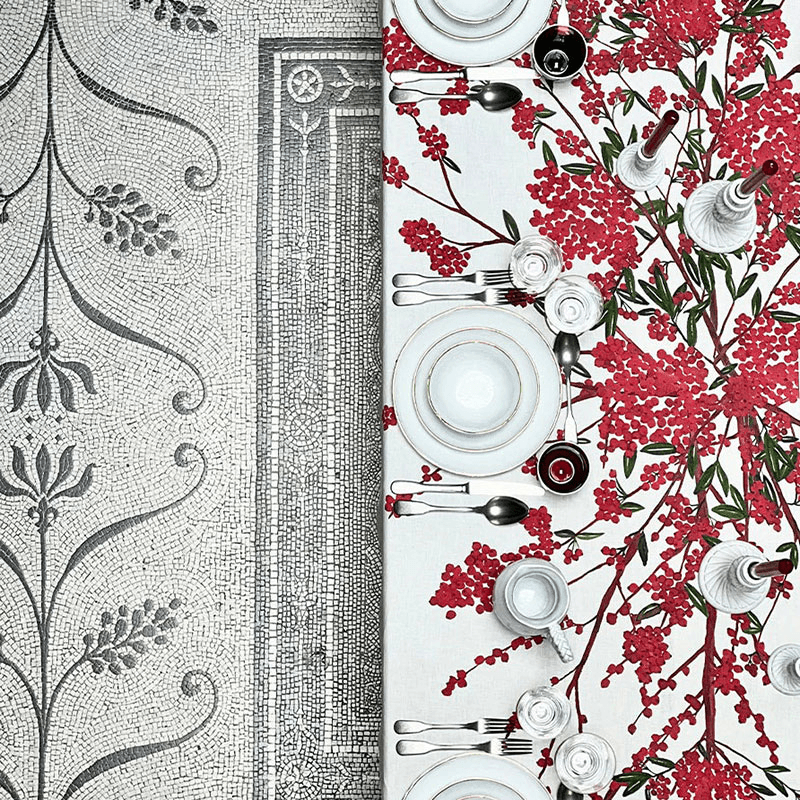 Les Airelles Linen Tablecloth, 165 x 300cm, Red