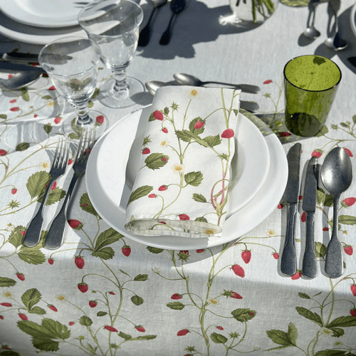 Image showing the Fraise De Bois Linen Napkin, 50 x 50cm, Red product.