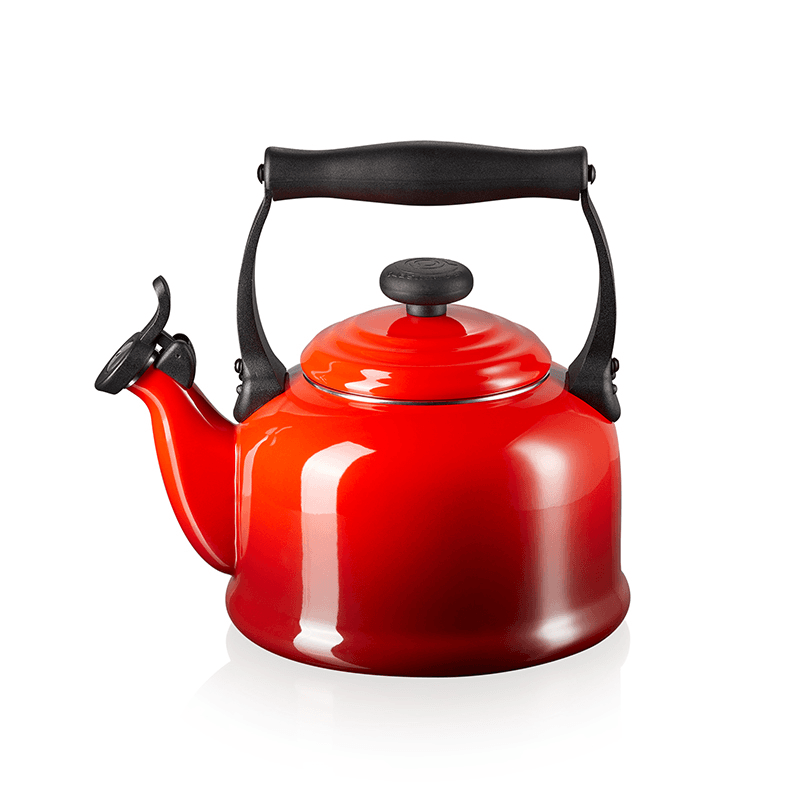 Traditional Kettle, 2.1 litre, cerise