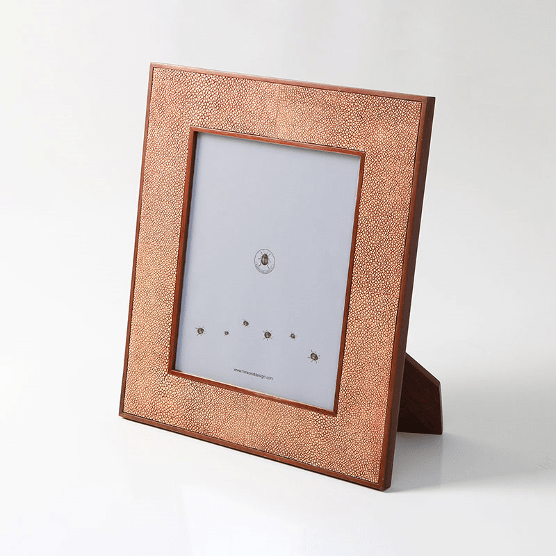 Classic Photo  Frame, 10 x 8", Coral Shagreen