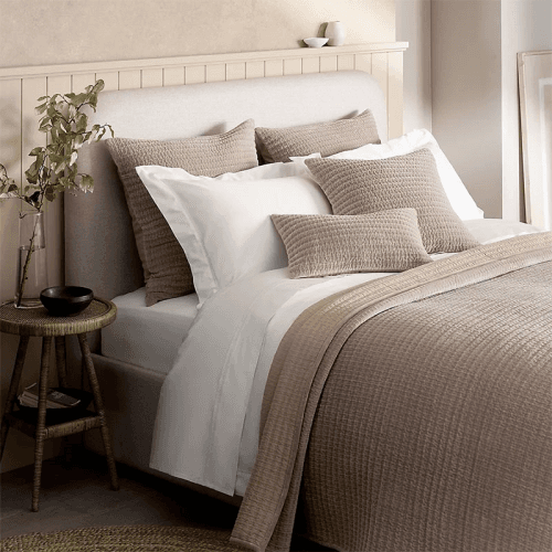Image showing the Farlow Quilt, King/Super King, Mink product.