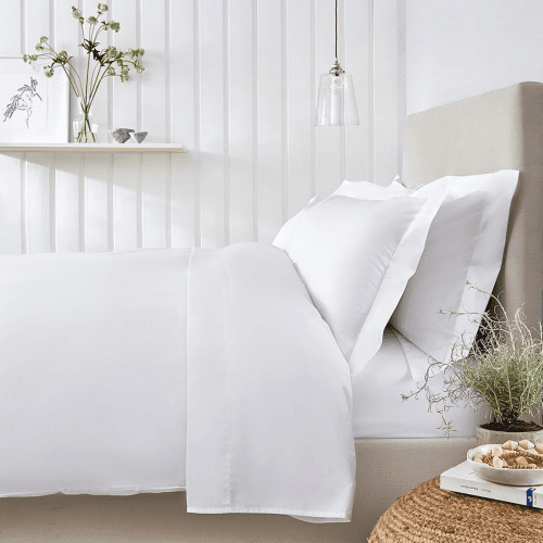 Image showing the Essentials - 200 Thread Count Egyptian Cotton King duvet cover, W225 x L220cm, White product.