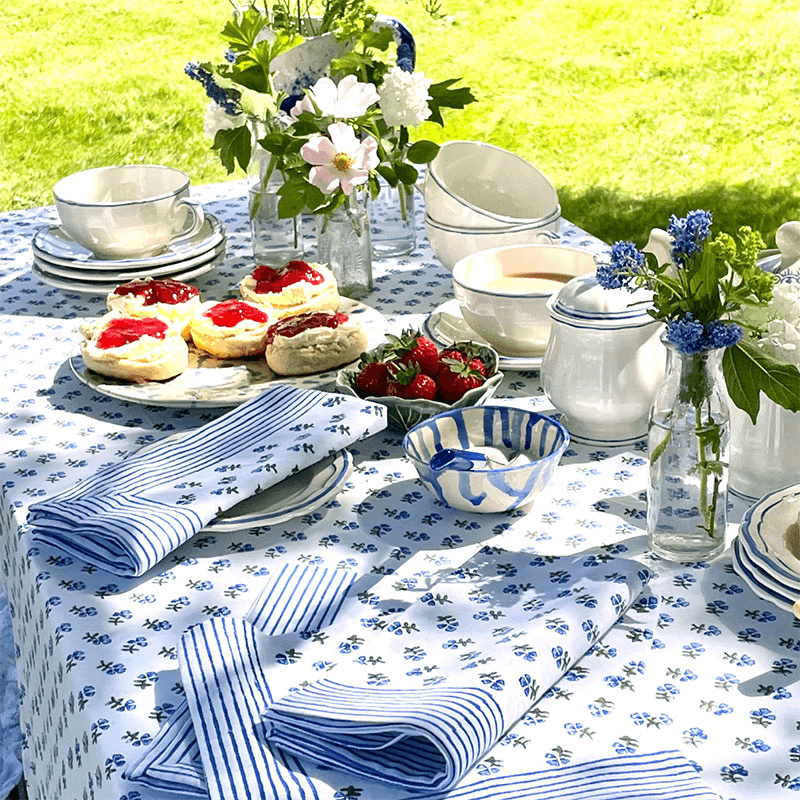 Ditsy Tablecloth, 150 x 350cm, Blue