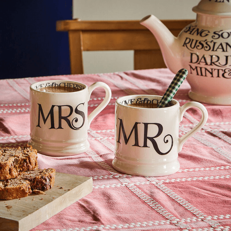 Black Toast Set of 2 Mr & Mrs Mugs, 300ml, Cream