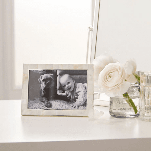Image showing the Mother of Pearl Photograph frame, 4 x 6", White product.