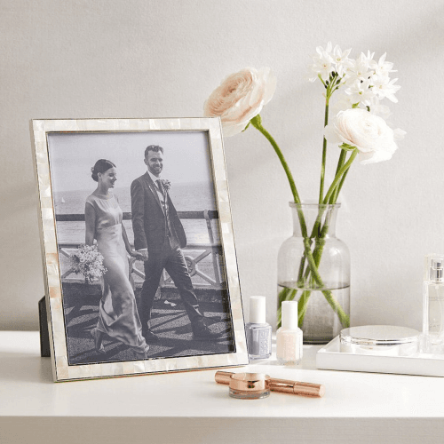 Image showing the Mother of Pearl Photograph frame, 8 x 10", White product.