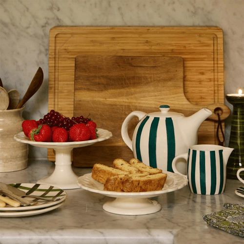 Image showing the Dolce Cake Stand product.