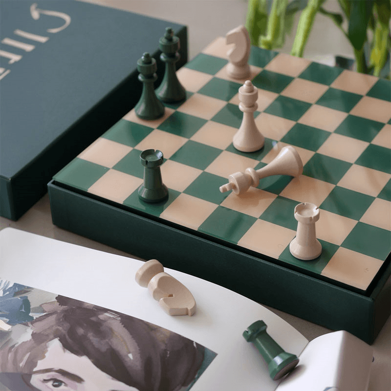Classic Chess, Dark Green