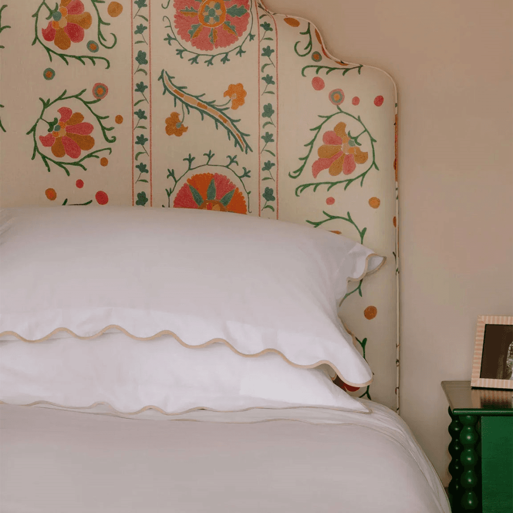 Alexandra Wavy Scalloped Pair of Pillowcases, Plaster Pink