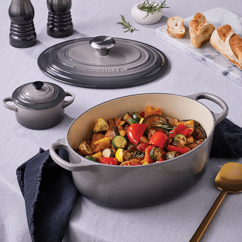 Stoneware Petite Round Casserole