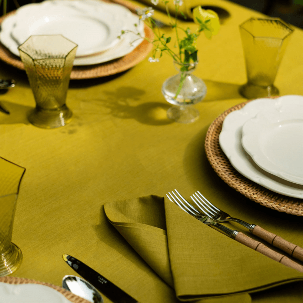 Classic Linen Tablecloth