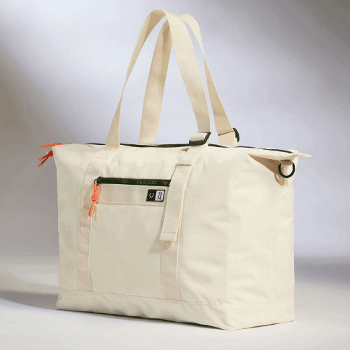 Image showing the Essential Weekender product.