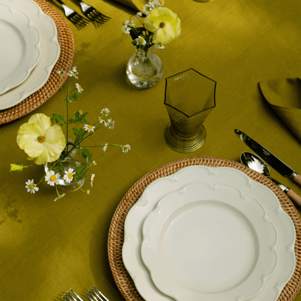 Classic Linen Tablecloth