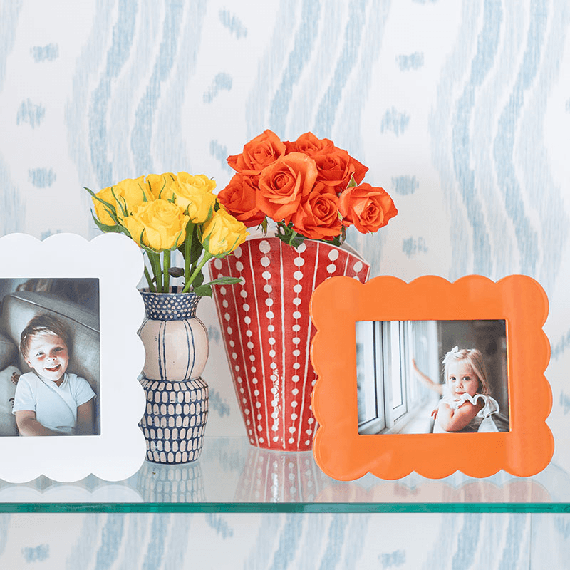 Lacquered Scallop Photo Frame
