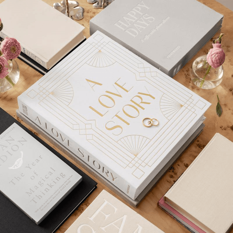 A Love Story Wedding Album, White