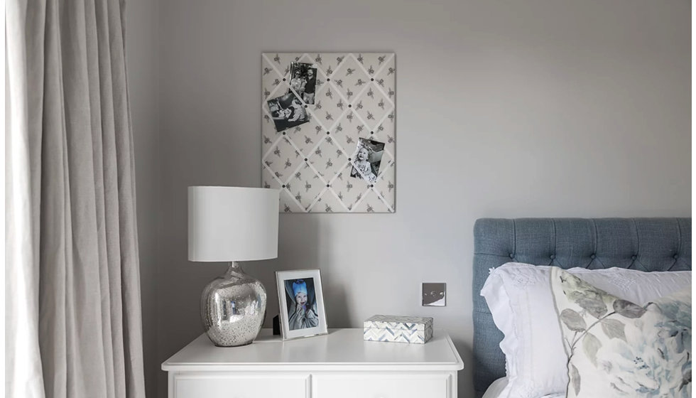 A bedroom image of handcrafted by harriet notice board.