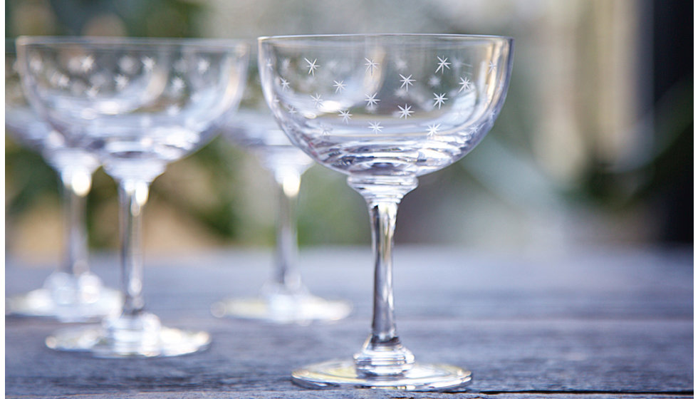 Champagne saucers with stars on them from The Vintage List