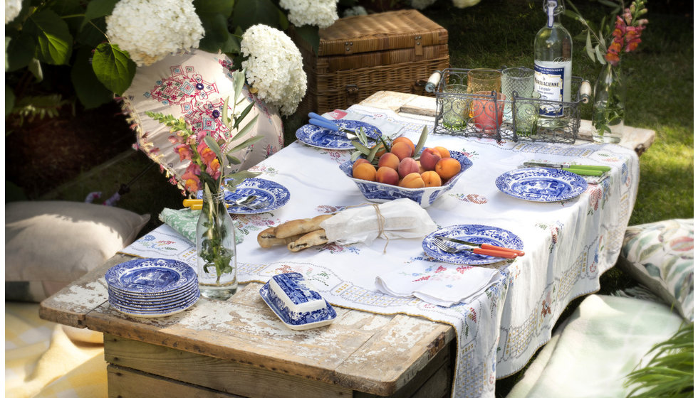 A summer table laid with Spode china.