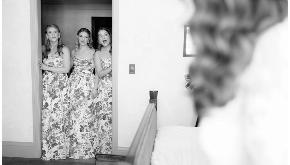 Sam & Rachel’s Old Hollywood Glam inspired London Wedding: Bridesmaids See the Bride for the First Time